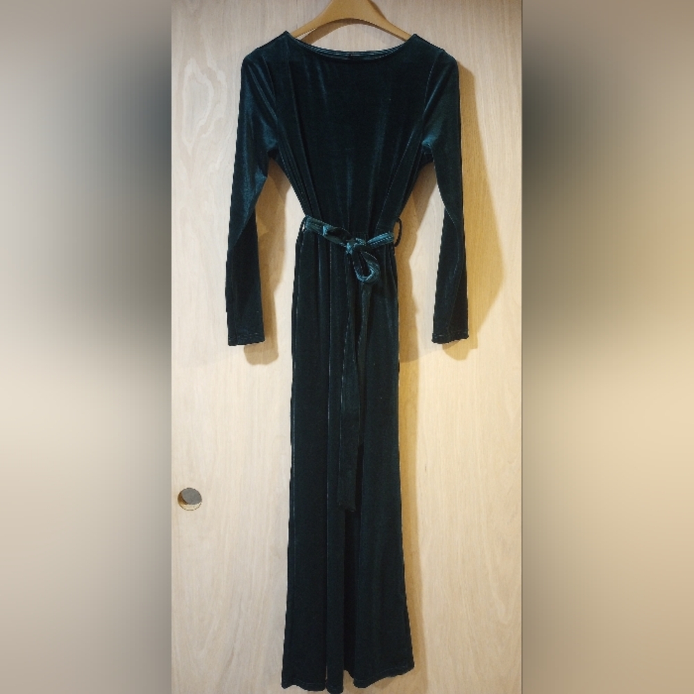 Dark Green Velvet Long Sleeve Dress